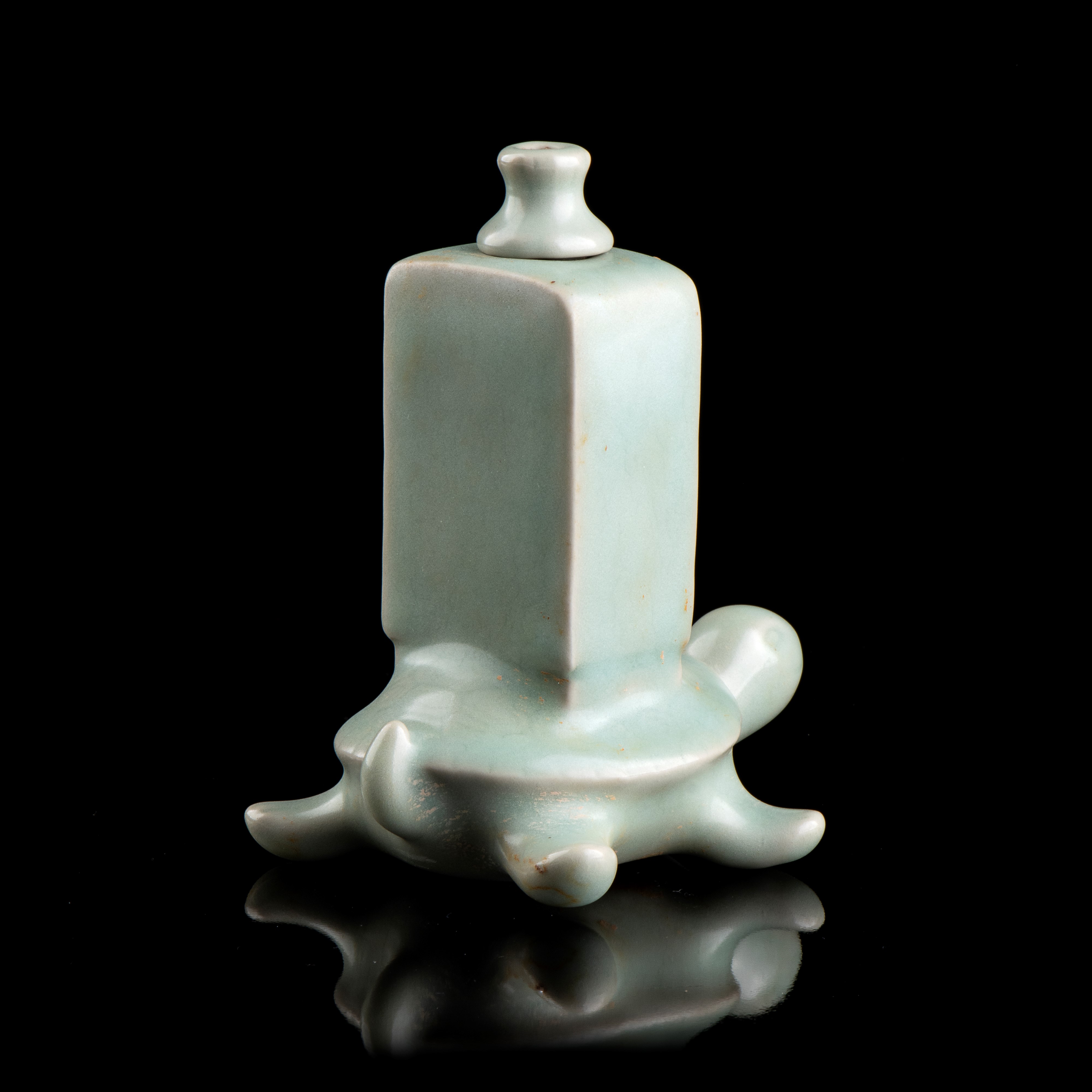 CONTENITORE IN CERAMICA CON INVETRIATURA CÉLADON