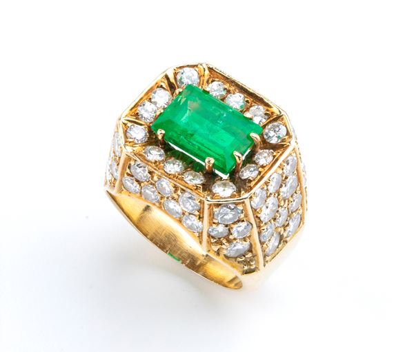 Emerald Diamond Trombino Gold ring 