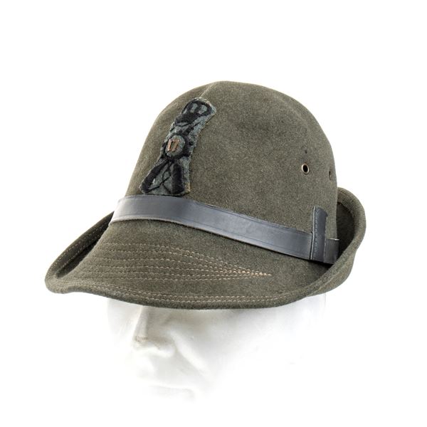 CAPPELLO ALL' ALPINA DA TRUPPA DEL 17 RGT. ACQUI