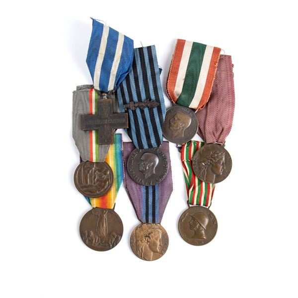 A LOT OF 8 MEDALS