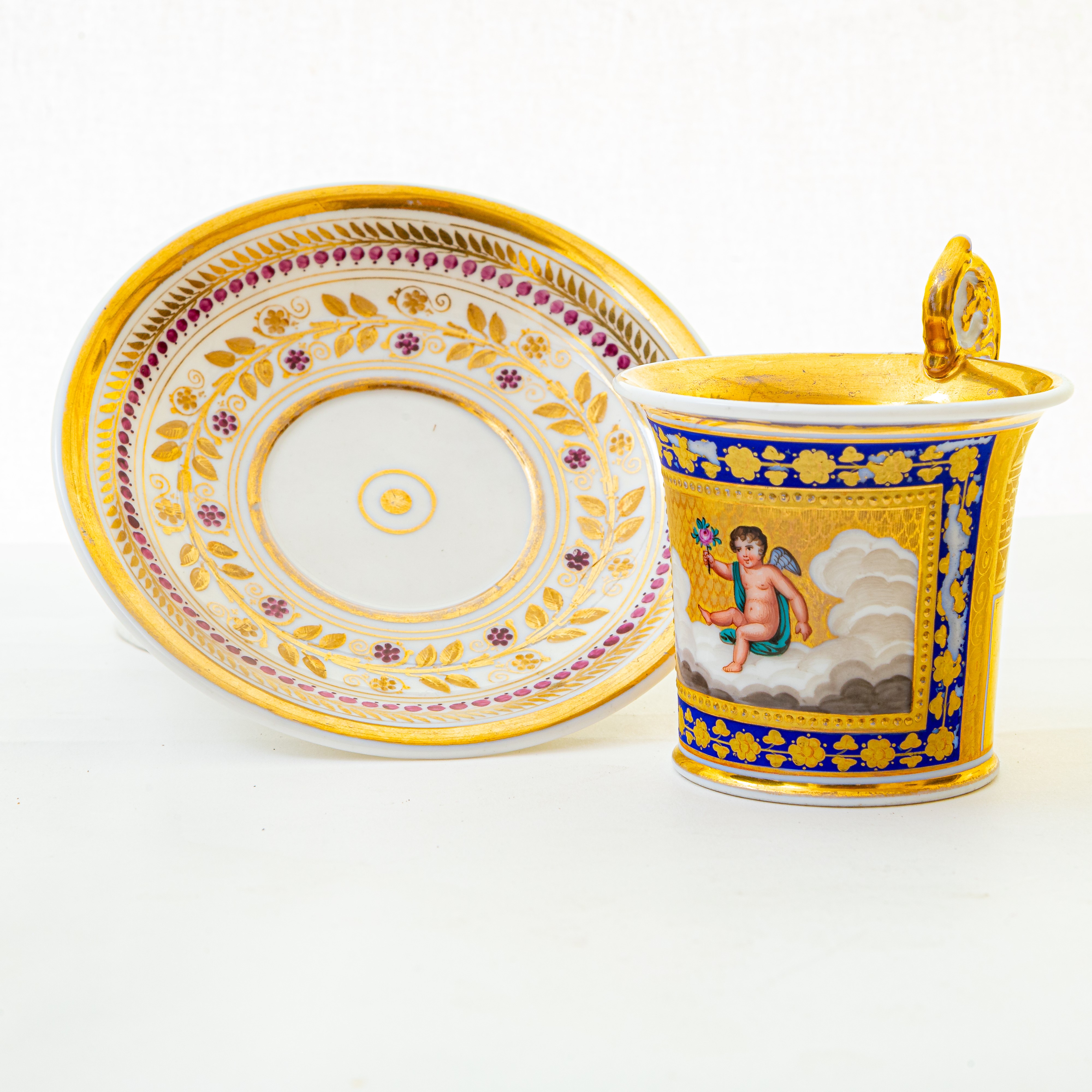 Tazza con Piatto in Porcellana Policroma,