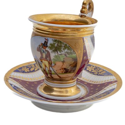 Tazza con Piatto in Porcellana Policroma,