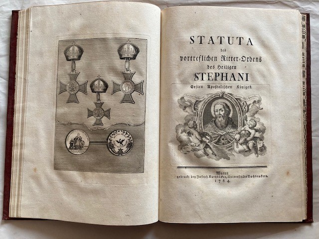 Constitutiones Insignis Ordinis Equitum S. Stephani Regis Apostolici. Viennae (wien), Typis Josep...