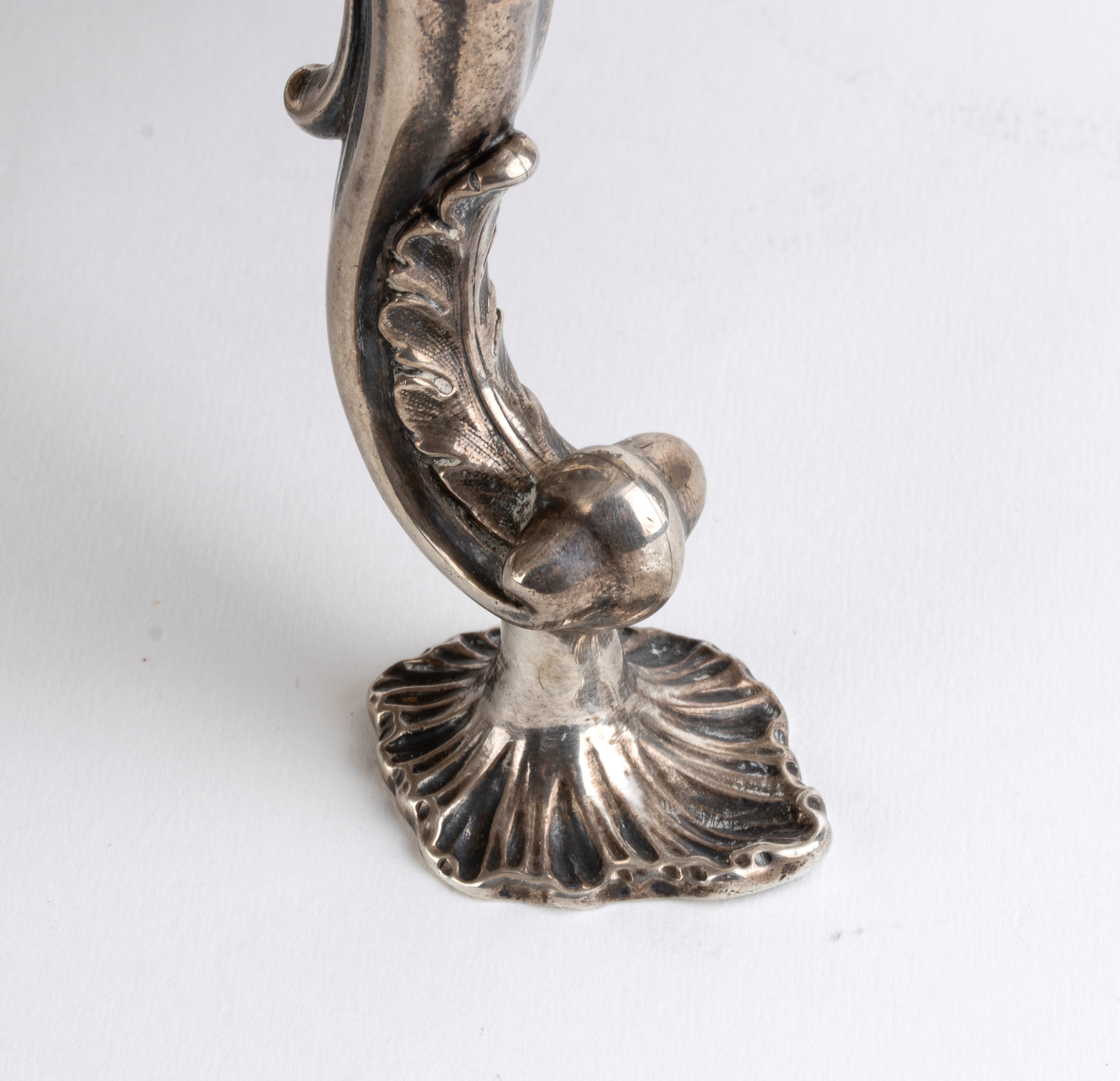 Edward Barnard & Sons Ltd - Centrotavola Vittoriano Inglese in Argento