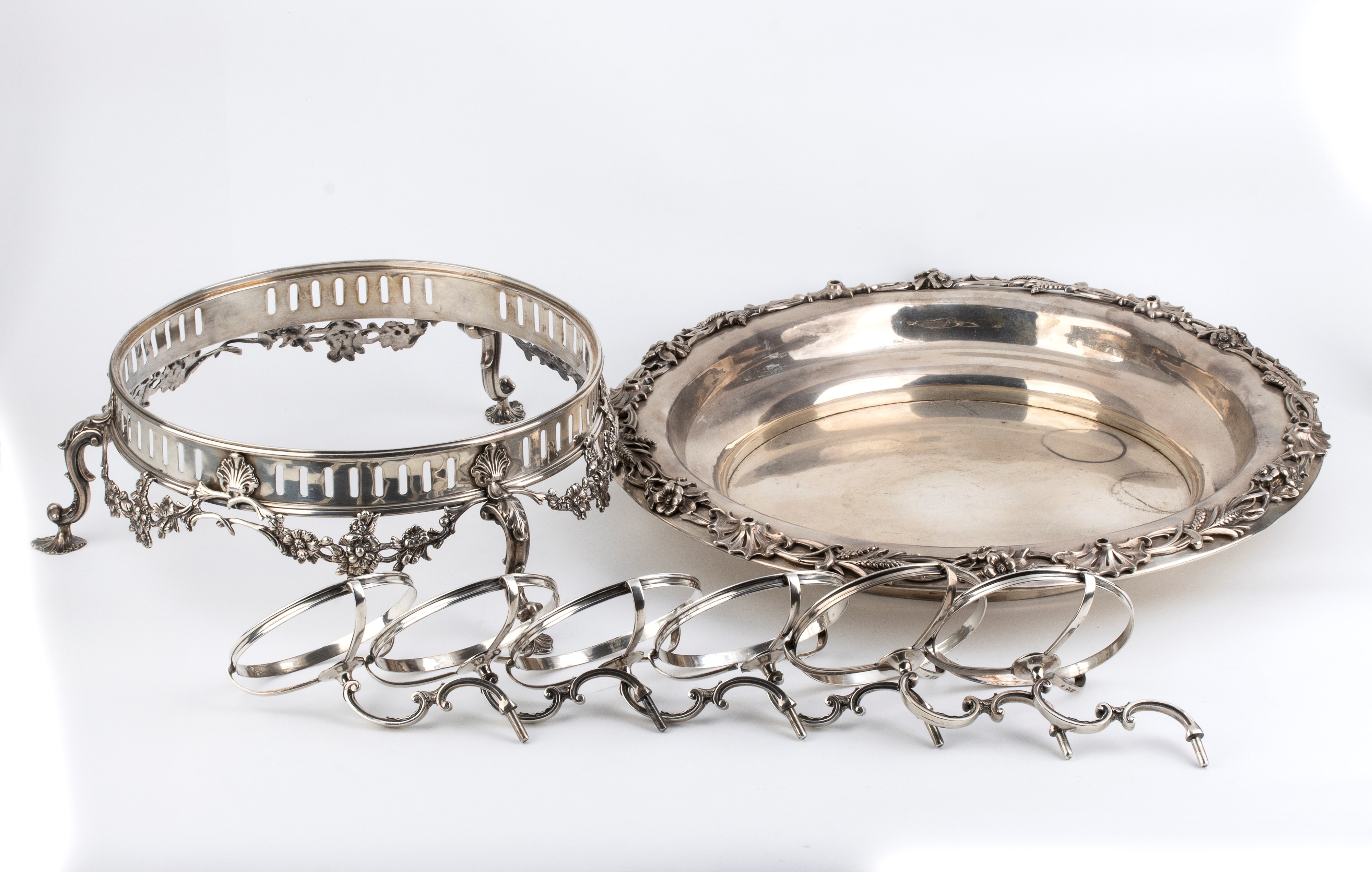Edward Barnard & Sons Ltd - Centrotavola Vittoriano Inglese in Argento