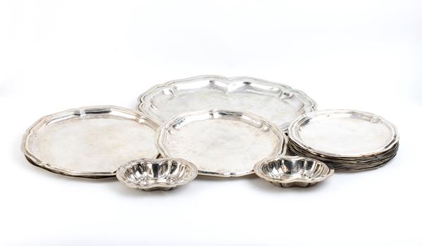 Lot of 12 dishes, 3 trays and two Italian silver baskets