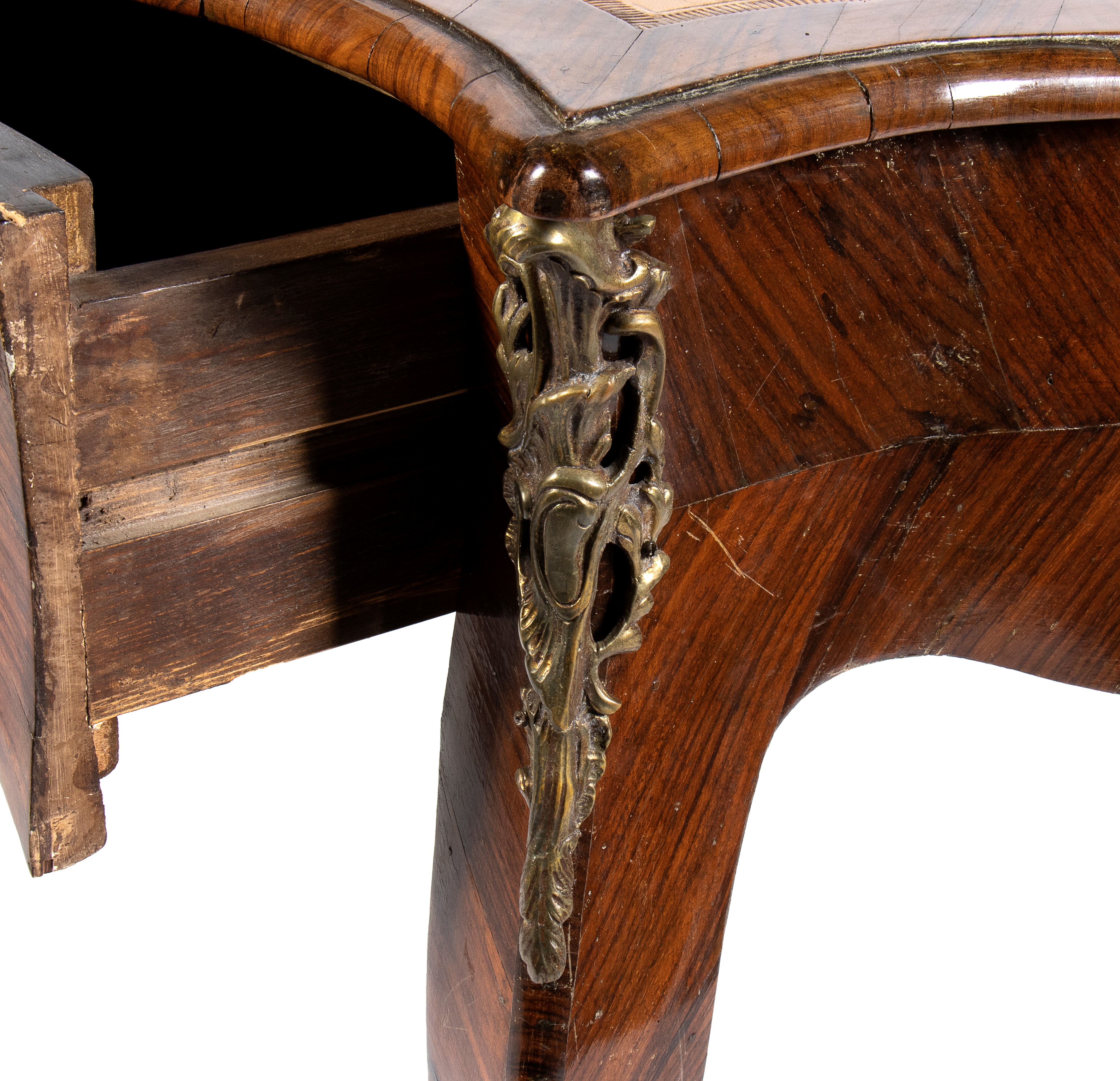 Bureau Plate Francese con Poltrona Chesterfield