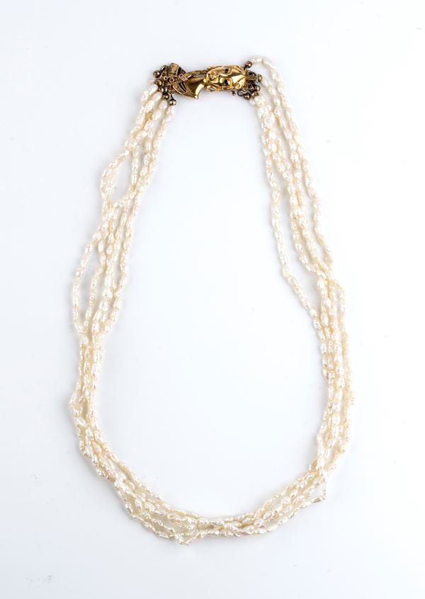 Freshwater pearl gold necklace 