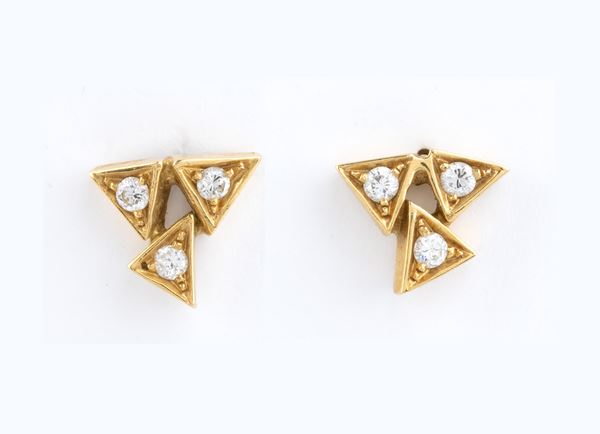 Diamond gold earrings 