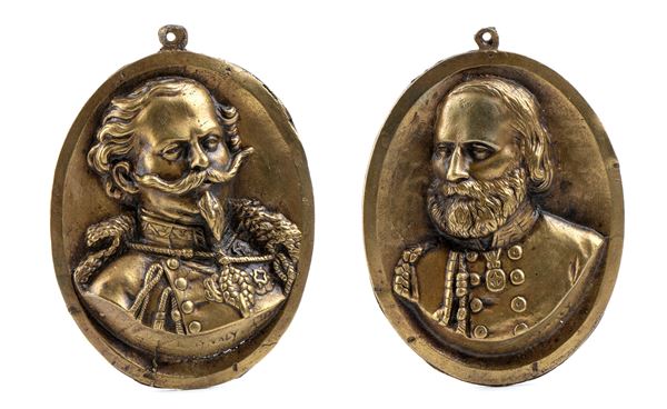 coppia di placche in bronzo di Garibaldi e Vittorio Emanule II