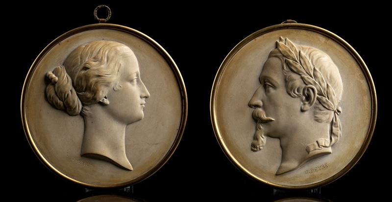 Coppia di Miniature in Biscuit e Cornice in Bronzo Dorato Raffiguranti Napoleone III e L’imperatr...