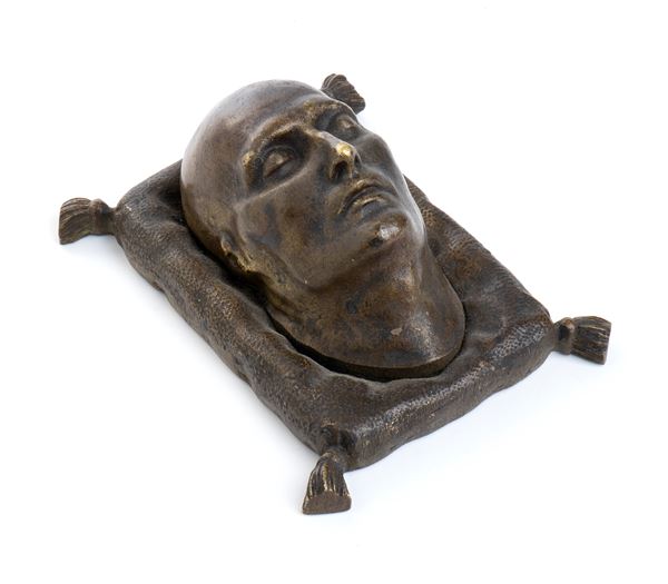 maschera funebre di Napoleone in bronzo