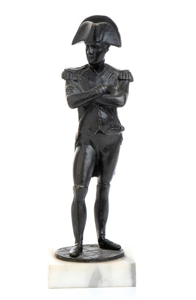 Piccolo Bronzo di Napoleone con Base in Marmo Bianco