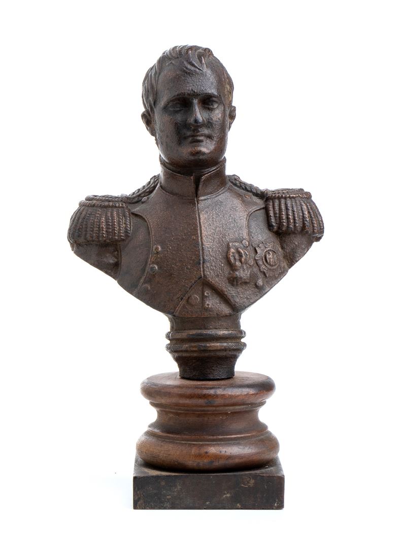 Piccolo Busto di Napoleone con Base in Legno
