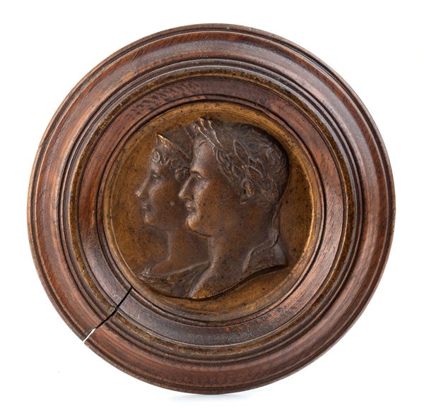 Miniatura in bronzo con cornice in legno di Napoleone e Giuseppina