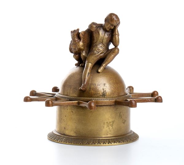 calamaio in bronzo con campanello sormontato da Napoleone e l’aquila imperiale