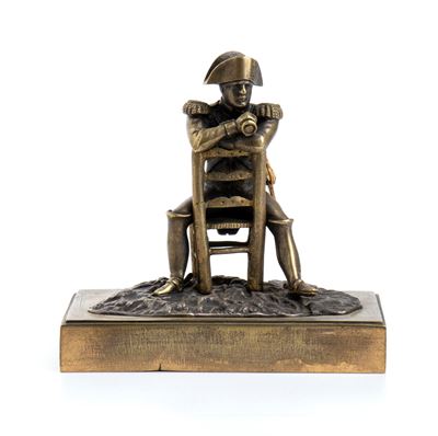 Piccola Scultura in Bronzo di Napoleone Seduto in Campo di Battaglia