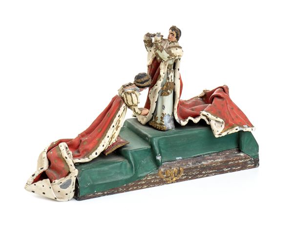 Raffigurazione in metallo policromo di Napoleone che incorona Giuseppina