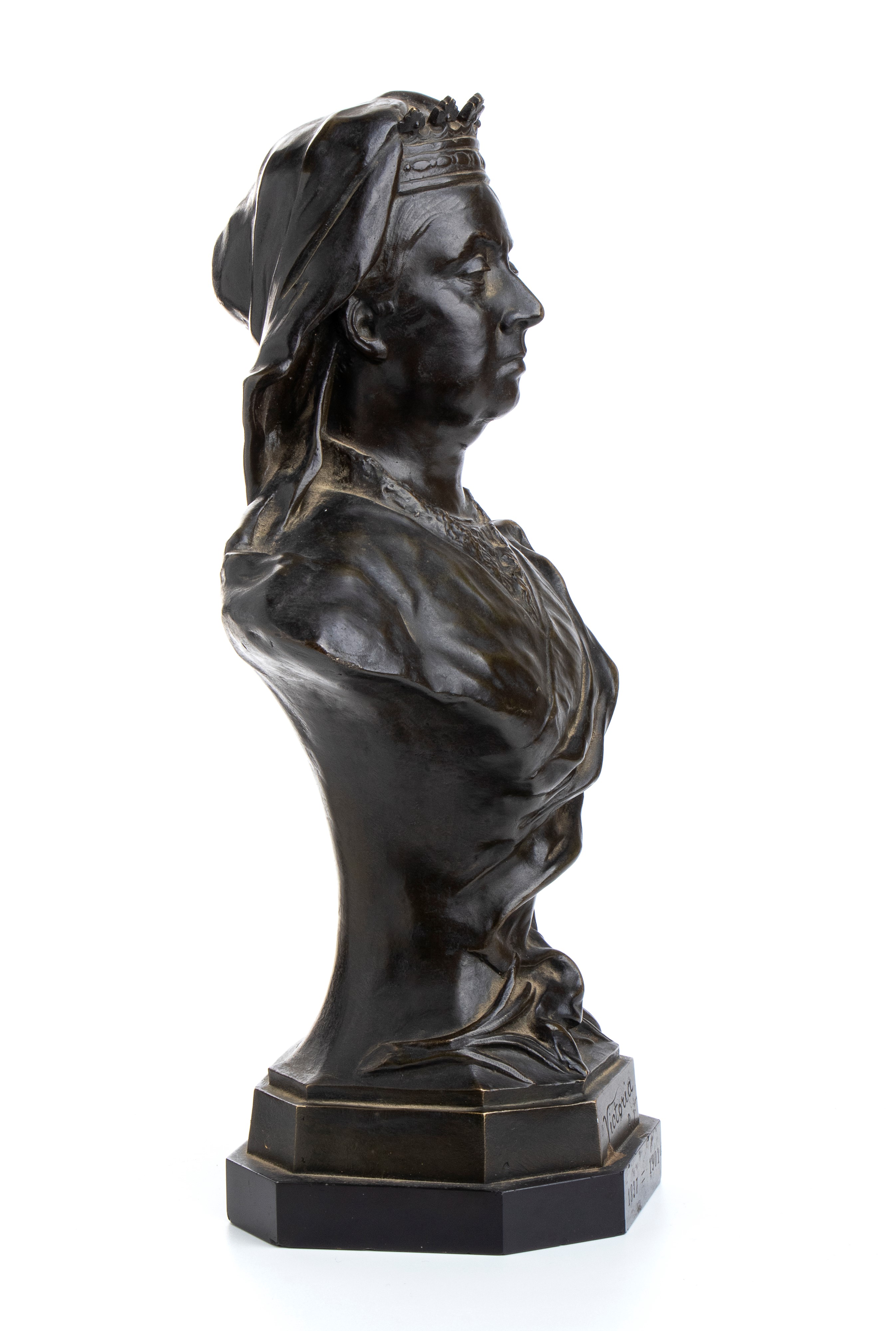 Grande Busto in Bronzo della Regina Vittoria