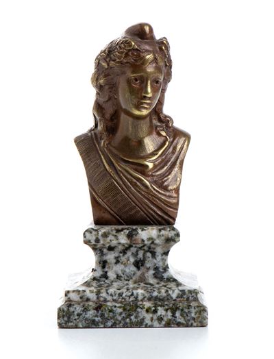 Piccolo Busto in Bronzo della Marianna