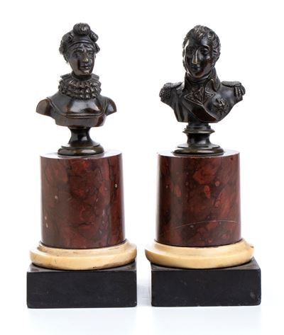 Coppia di Busti in Bronzo su Base in Vari Marmi Raffiguranti Luigi Filippo di Francia e Maria Ama...