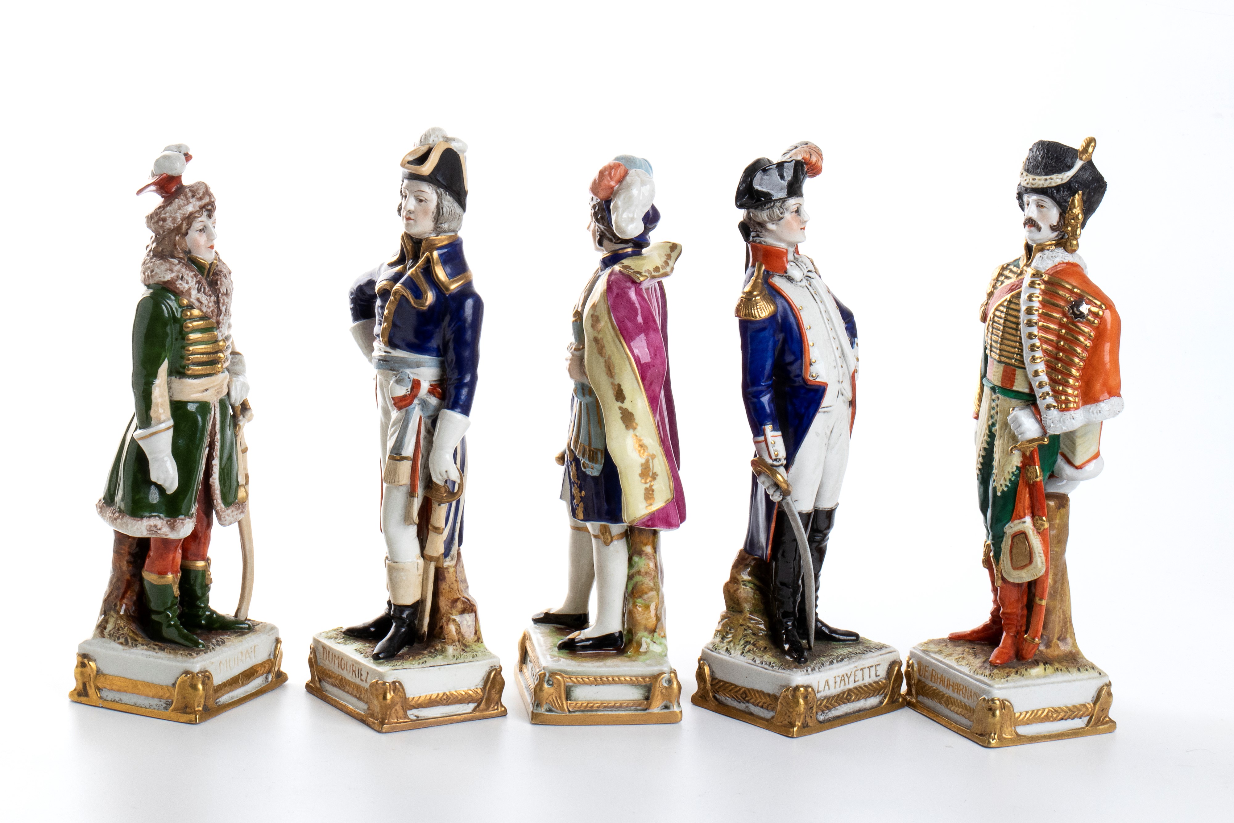 Gruppo di 5 Sculture in Porcellana Policroma