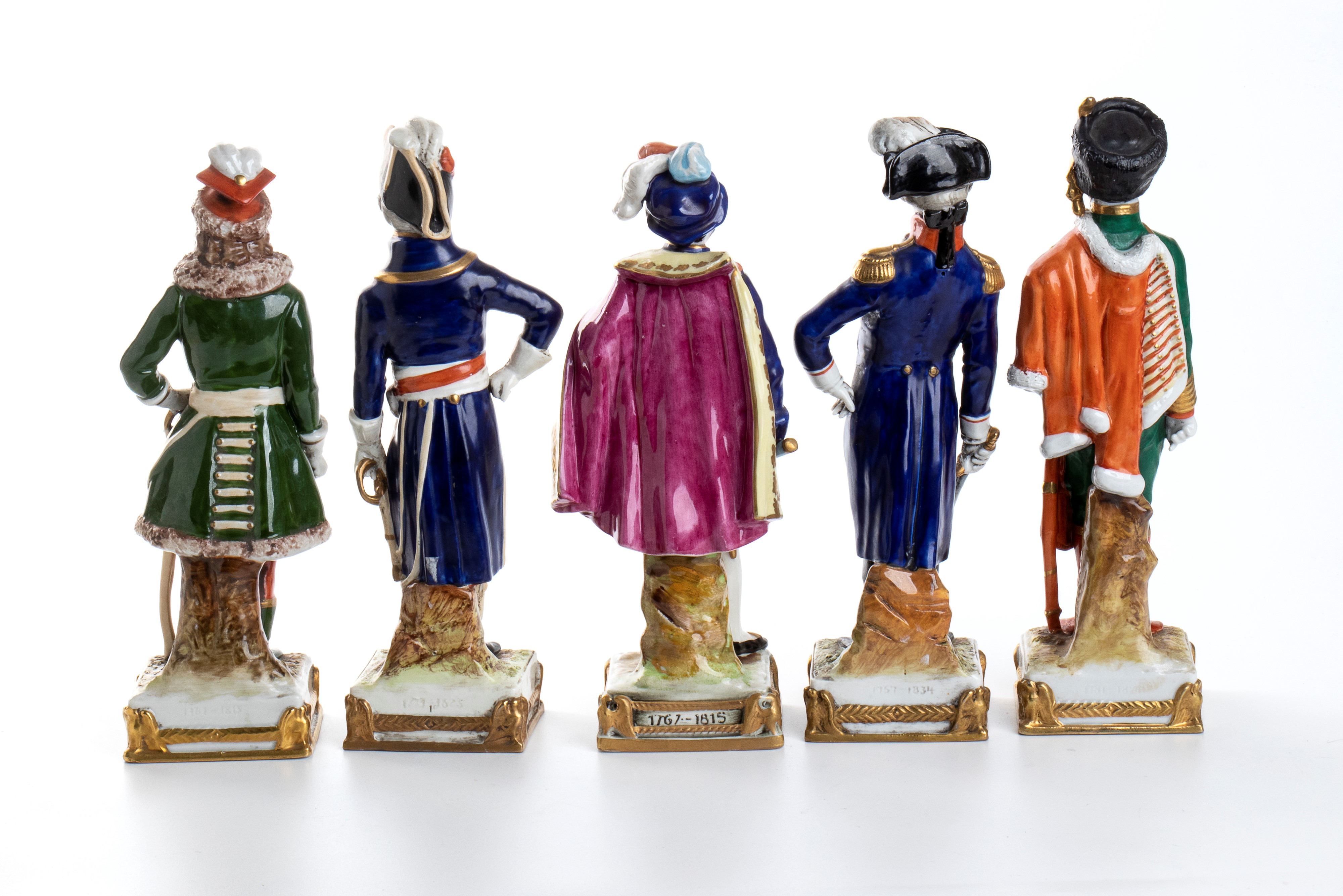 Gruppo di 5 Sculture in Porcellana Policroma