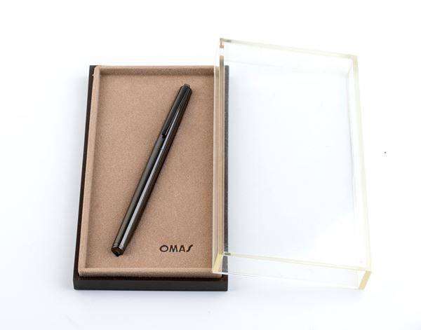 OMAS: fountain pen with M nib
