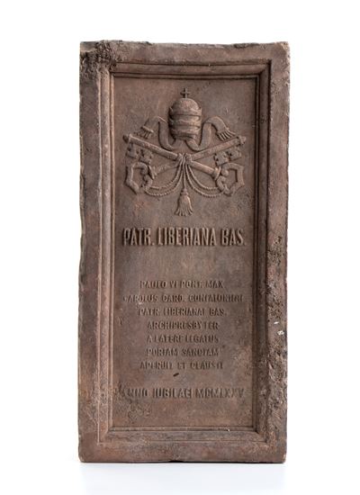 Mattonella per L'apertura della Porta Santa
