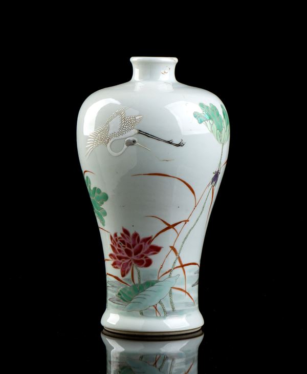 A POLYCHROME ENAMELLED PORCELAIN MEIPING VASE