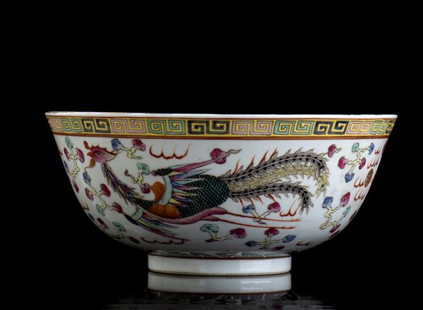 A POLYCHROME ENAMELLED PORCELAIN BOWL