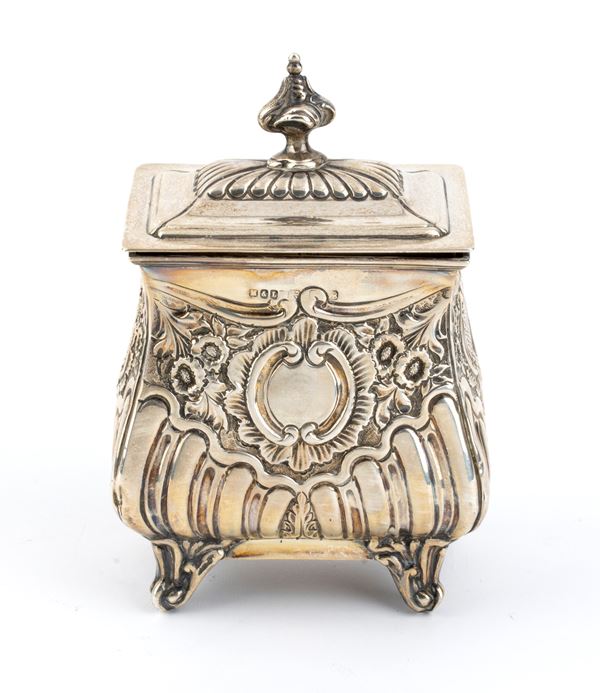Minshull &amp; Latimer - English Victorian sterling silver tea caddy
