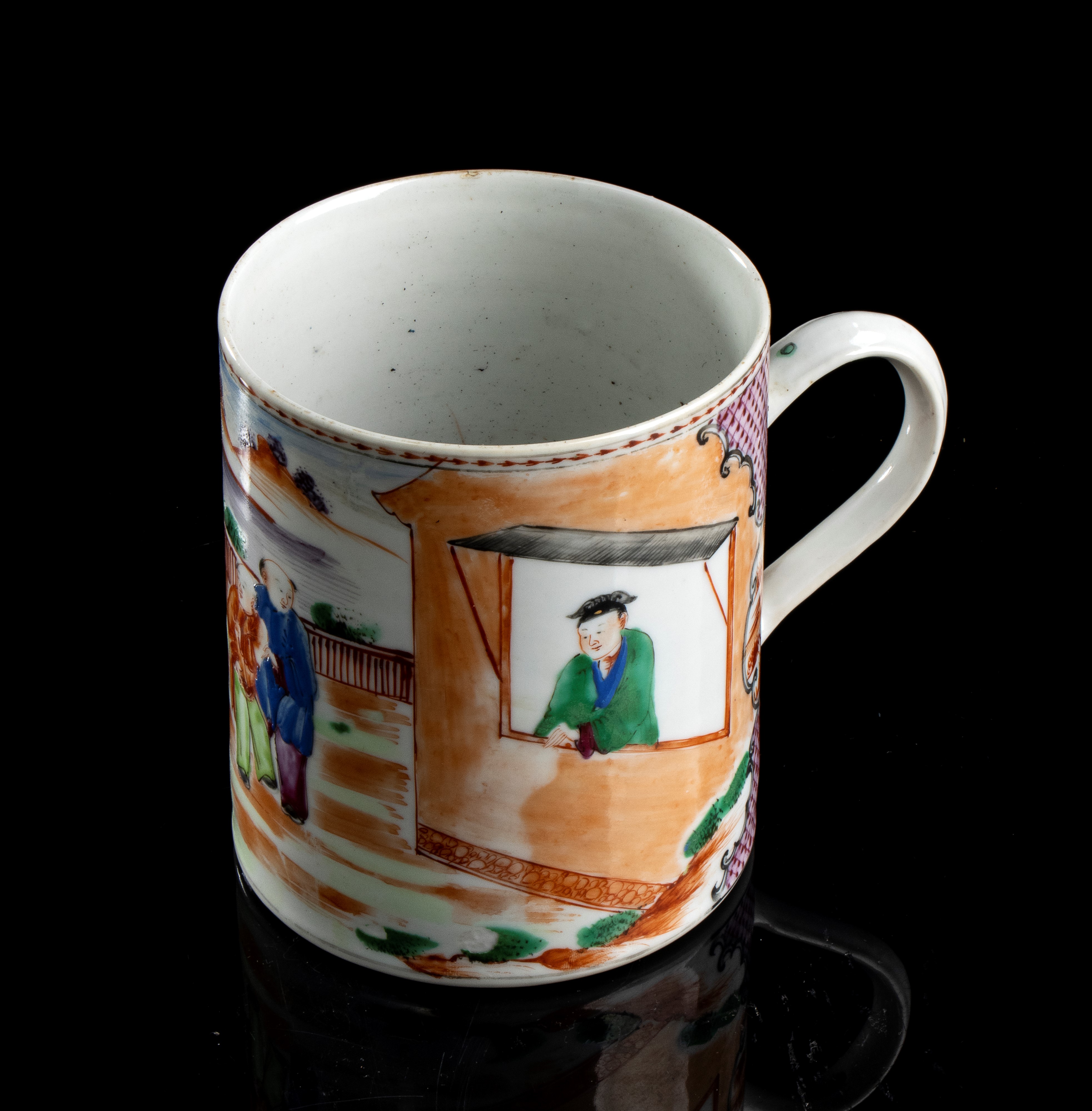 BOCCALE IN PORCELLANA 'FAMIGLIA ROSA'