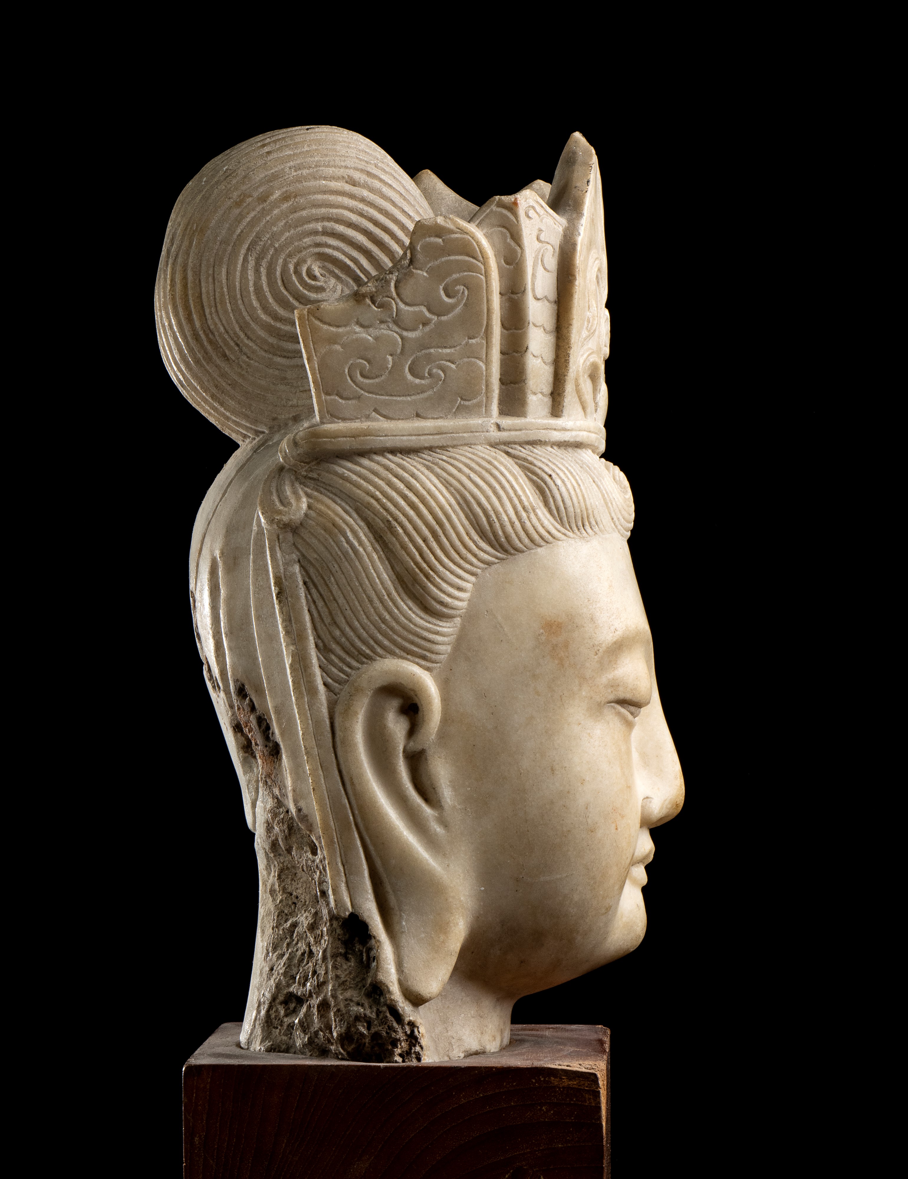 TESTA DI BODHISATTVA IN MARMO