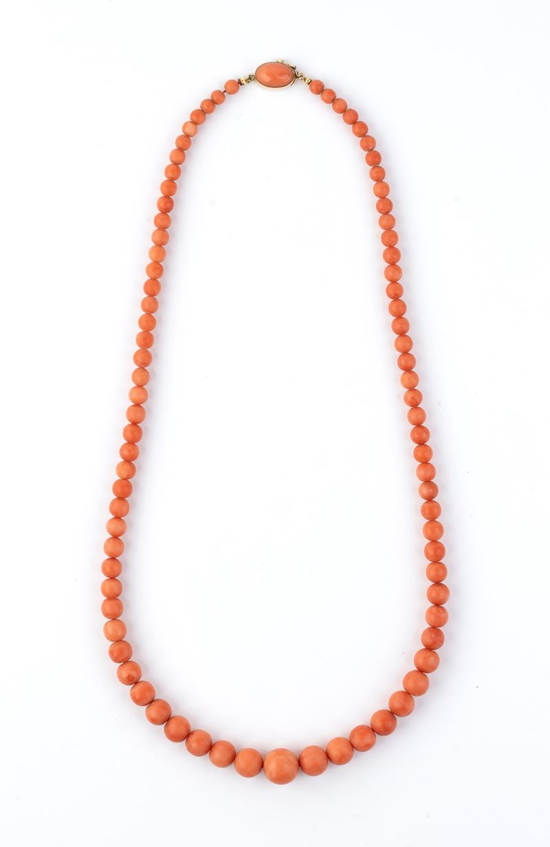 Collana in corallo Mediterraneo ed oro