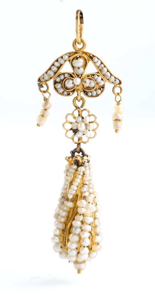 Oreficeria siciliana - Gold pendant with pearls