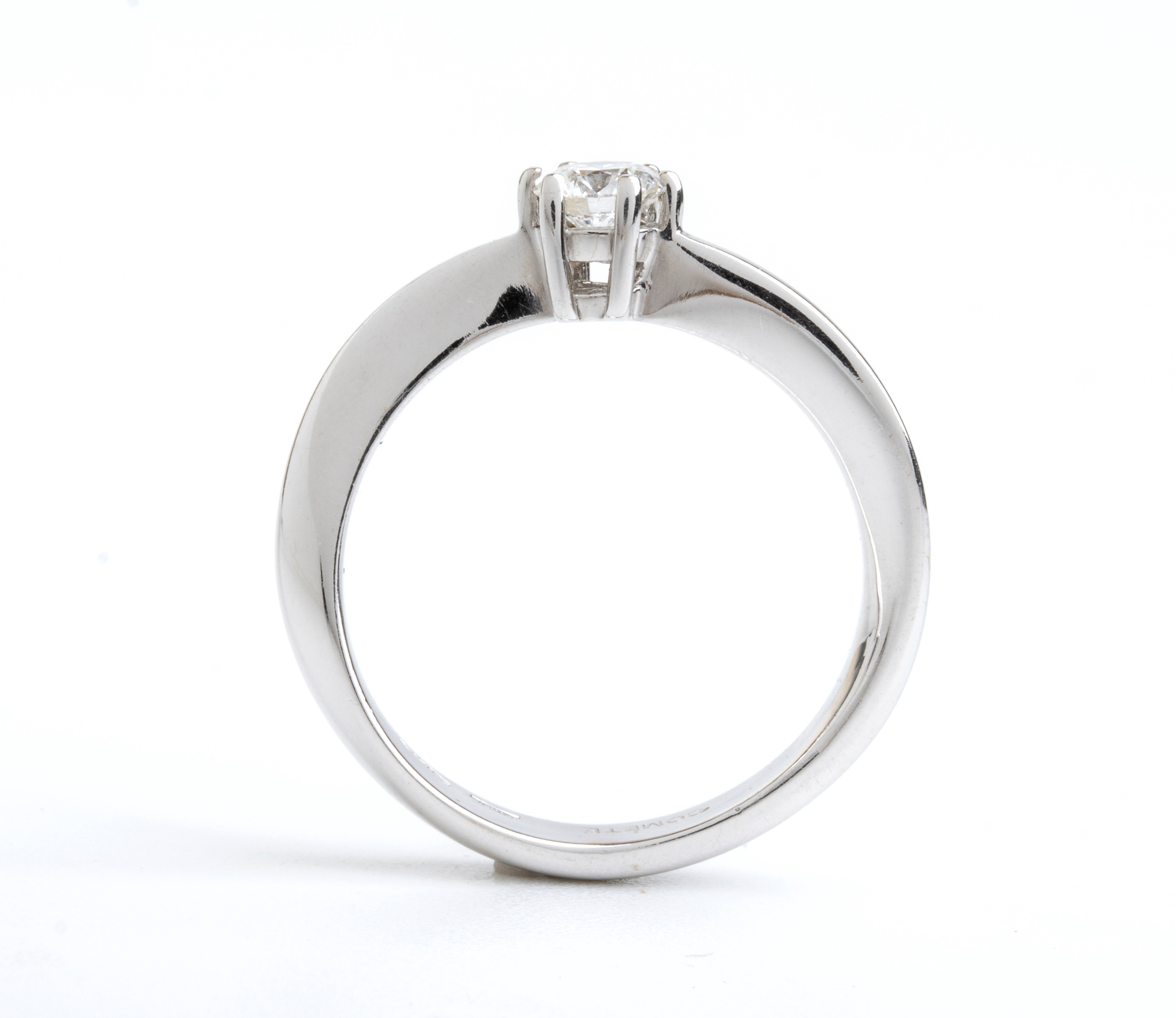 Anello solitario in oro con diamante