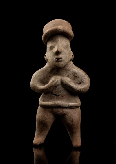 Figura Antropomorfa di Tipo 'gingerbread' in Terracotta