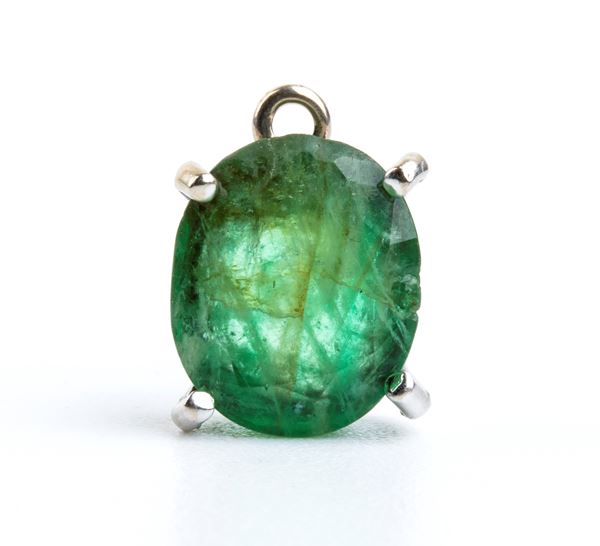 Emerald gold pendant