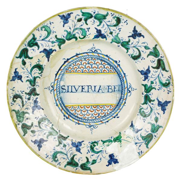 Polychrome ceramic plate