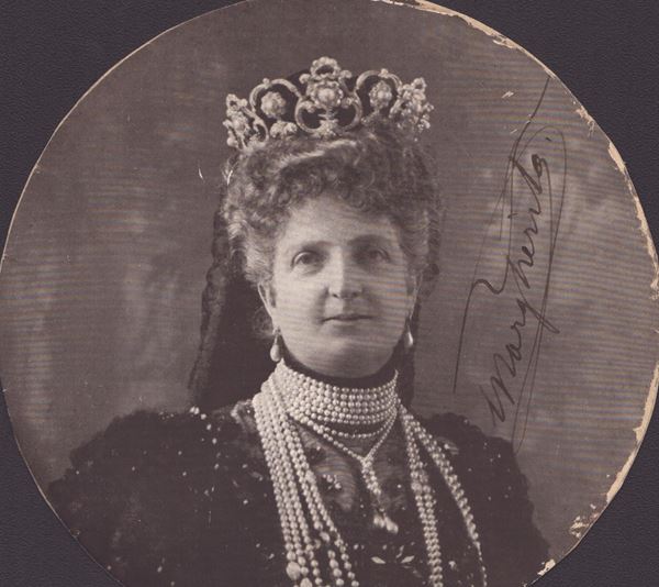 Margherita di Savoia (Margherita Maria Teresa Giovanna di Savoia-Genova; Torino, 20 novembre 1851 – Bordighera, 4 gennaio 1926)