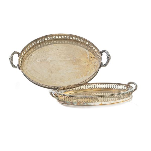 Lot of two trays,    (First half of the 20th century)  - Auction Smart Auction: furniture, paintings, sculptures, silver and more at affordable prices - Bertolami Fine Art - Casa d'Aste