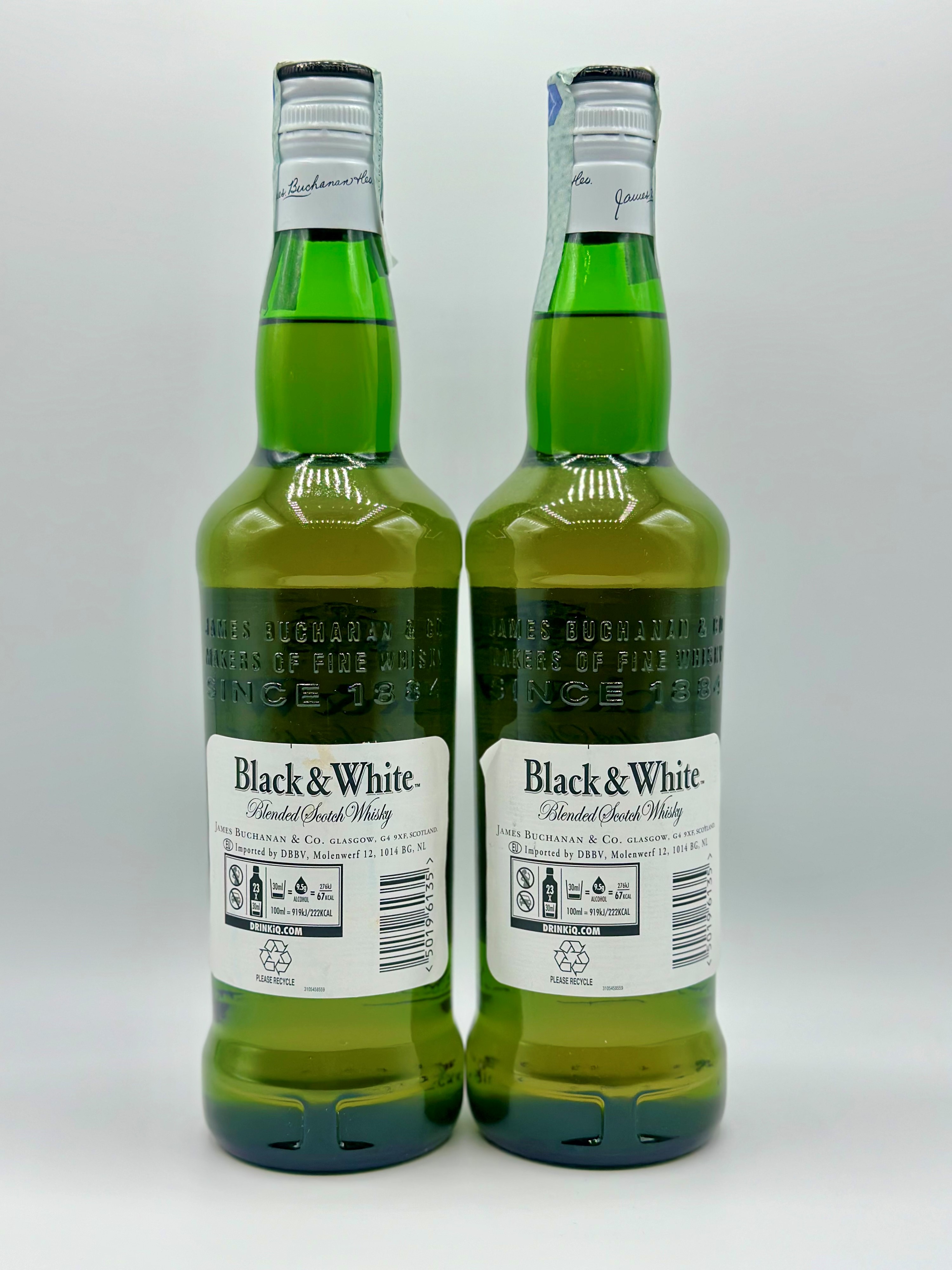 Black & White Blended Scotch Whisky