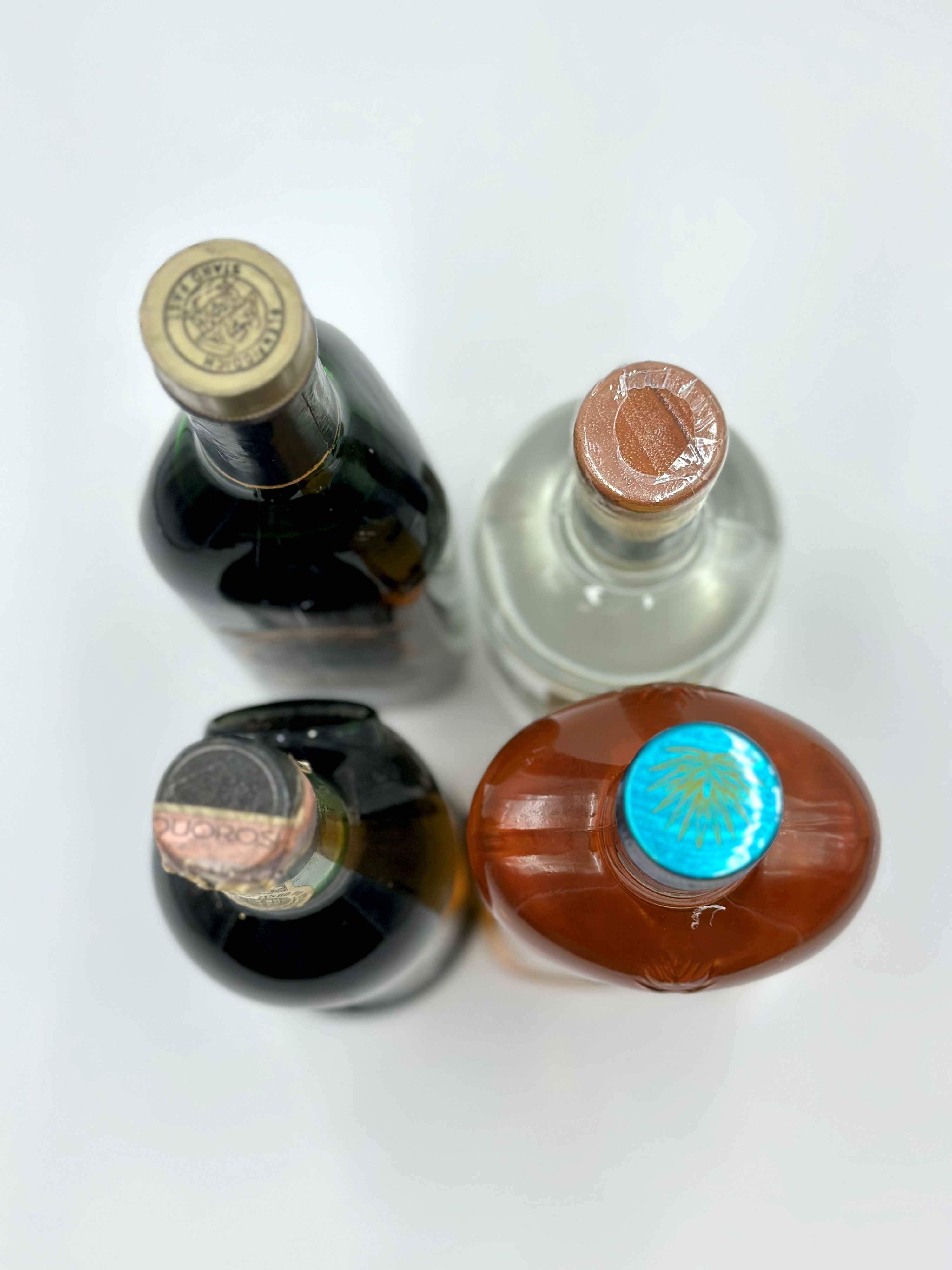 Dow's Port - Glenfiddich Whisky - Tequila Plata - Sauza Tequila