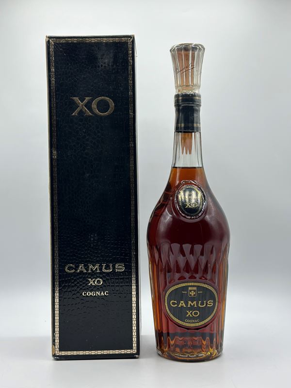 Camus,XO