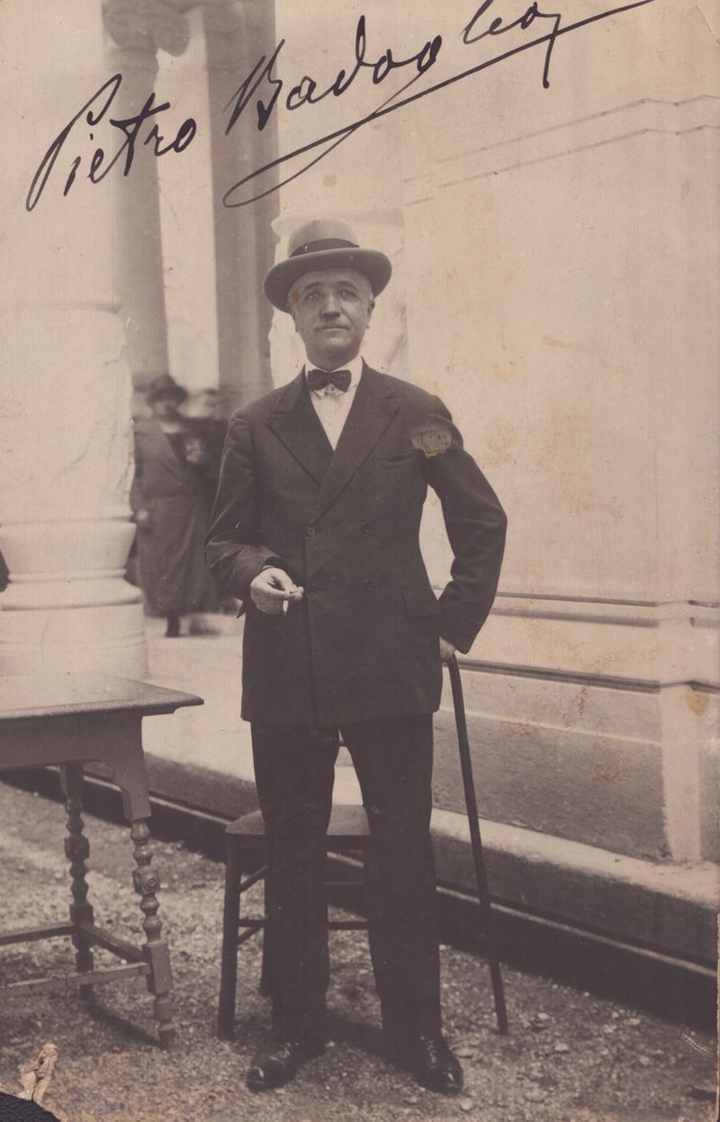 Foto con Firma di Pietro Badoglio