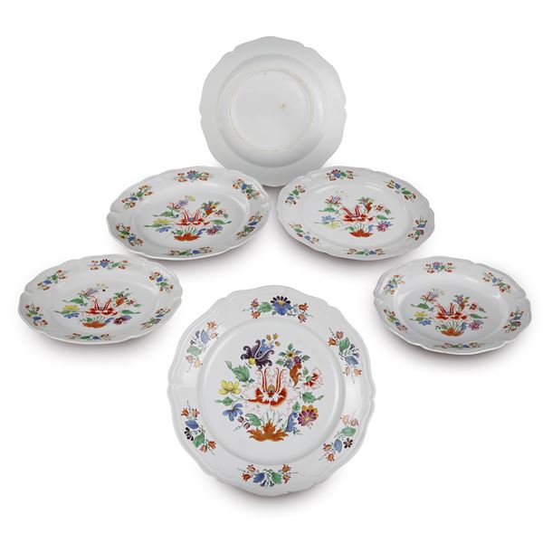 Lot of six porcelain plates  (Last quarter of the 18th century)  - Auction Sculpture and Small Bronzes from 15th to 19th Century - Bertolami Fine Art - Casa d'Aste