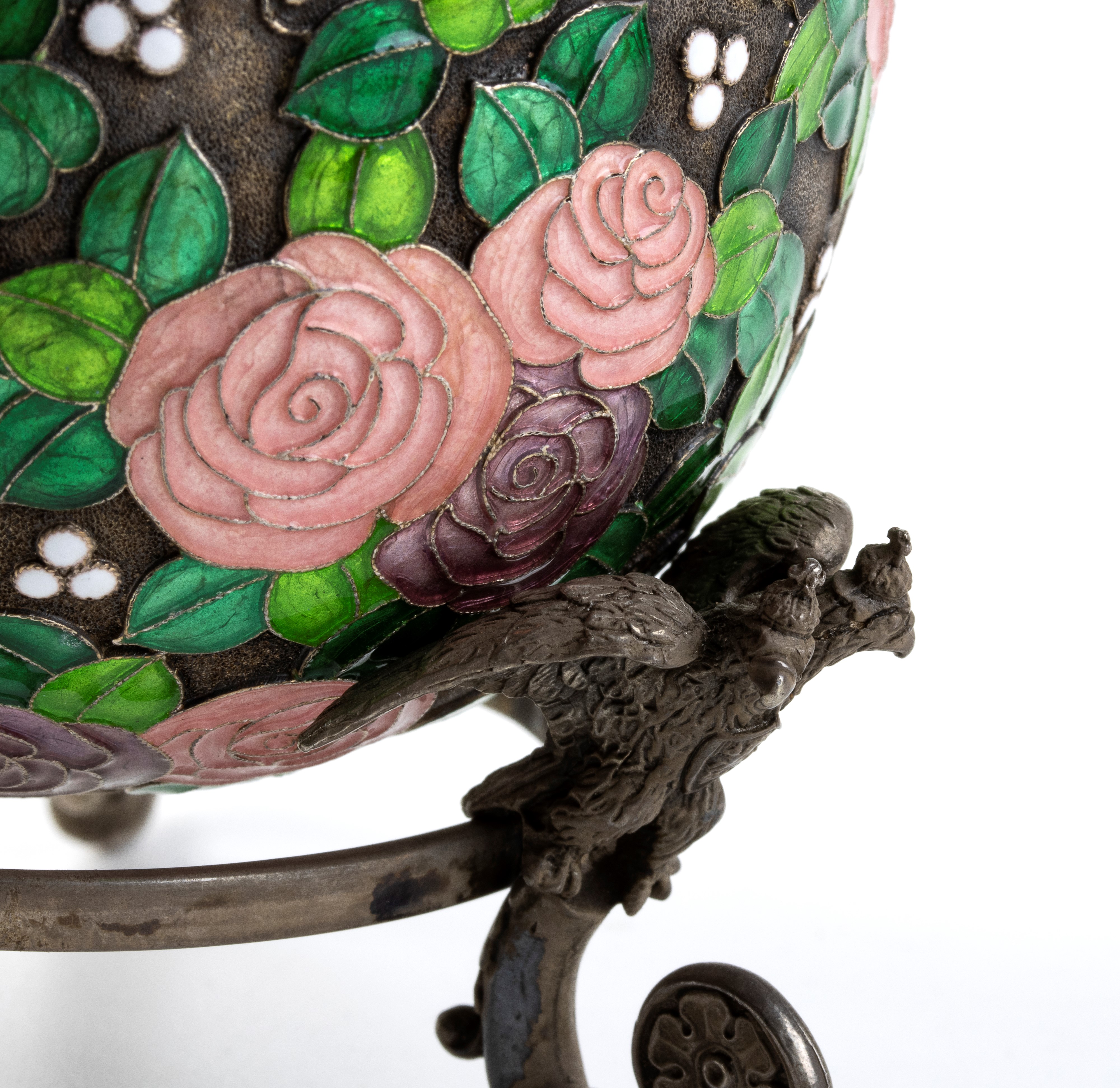 Grande Uovo in Argento e Smalti Cloisonnè