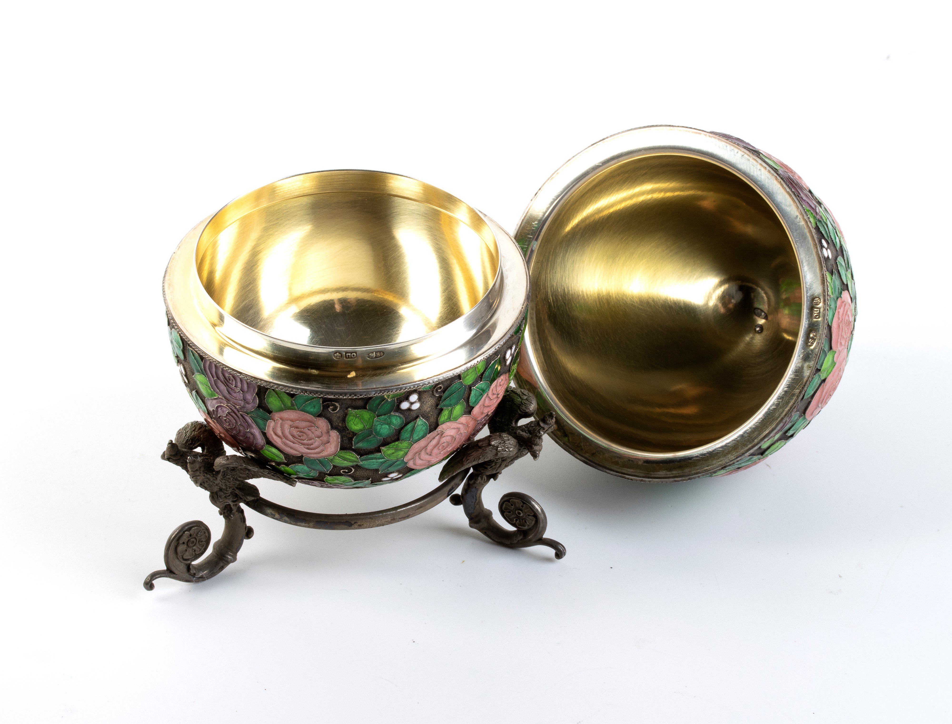 Grande Uovo in Argento e Smalti Cloisonnè
