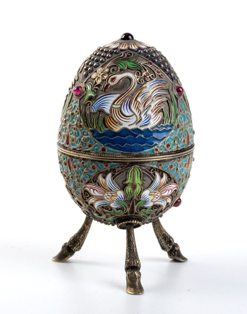 Uovo in Argento e Smalti Cloisonnè